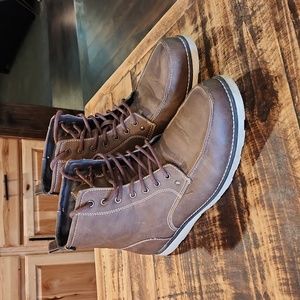 Magellan boots size 13